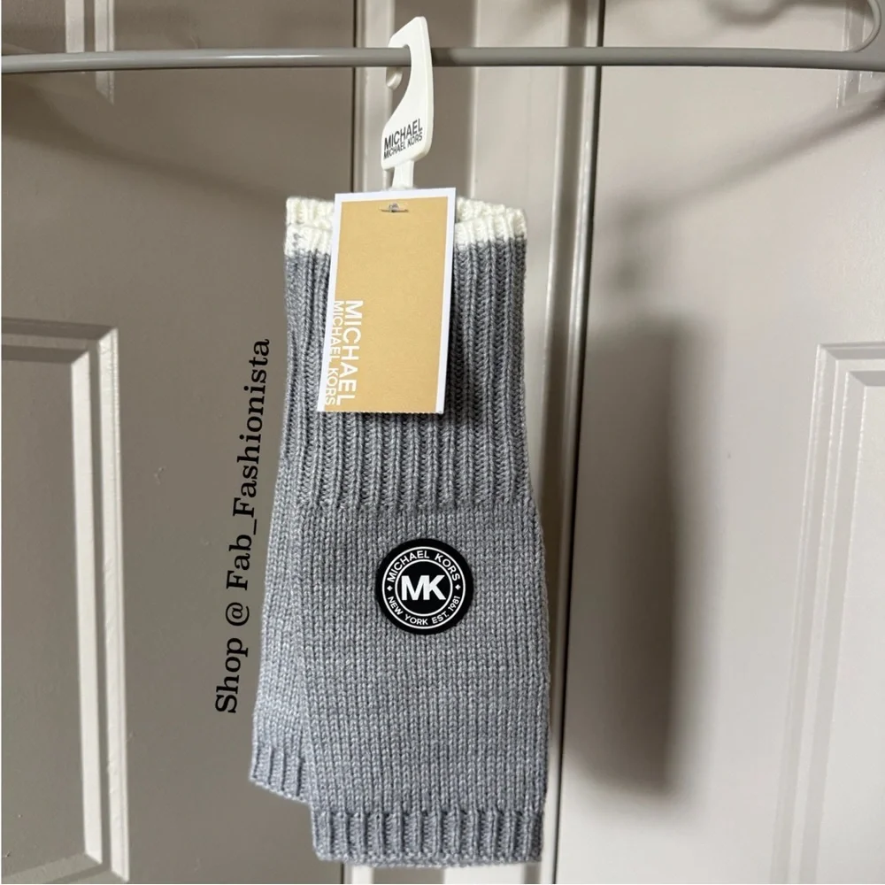Michael Kors Gray Knit Arm Warmers gloves